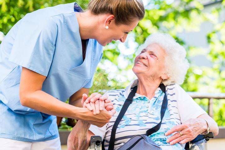 24-Stunden-Pflege – Pausen und Arbeitszeiten richtig gestalten
